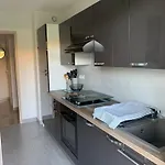 Superbe 2 Pièces Moderne Refait à Neuf, Piscine ! Appartement *