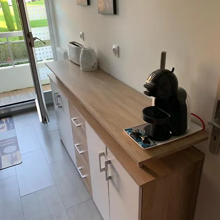 Superbe 2 Pièces Moderne Refait à Neuf, Piscine ! Appartement *