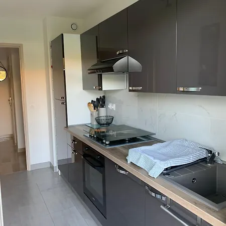 Superbe 2 Pieces Moderne Refait A Neuf, Piscine ! Διαμέρισμα *