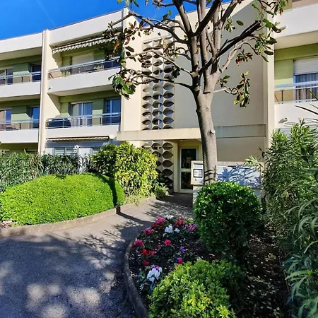 Superbe 2 Pieces Moderne Refait A Neuf, Piscine ! Апартаменти Антіб