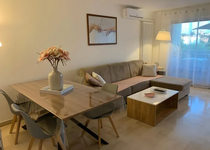 Superbe 2 Pieces Moderne Refait A Neuf, Piscine ! Антіб