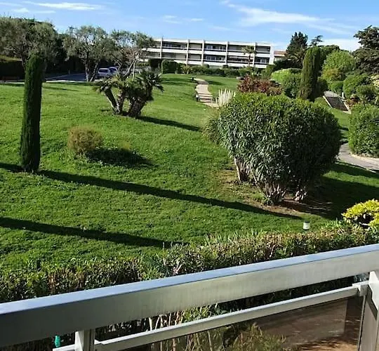 Superbe 2 Pieces Moderne Refait A Neuf, Piscine ! * Антіб