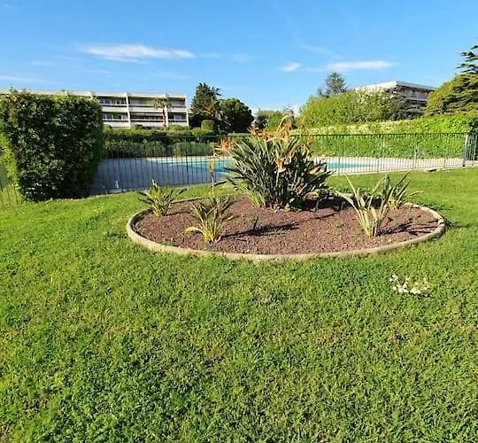 Апартаменти Superbe 2 Pieces Moderne Refait A Neuf, Piscine ! *