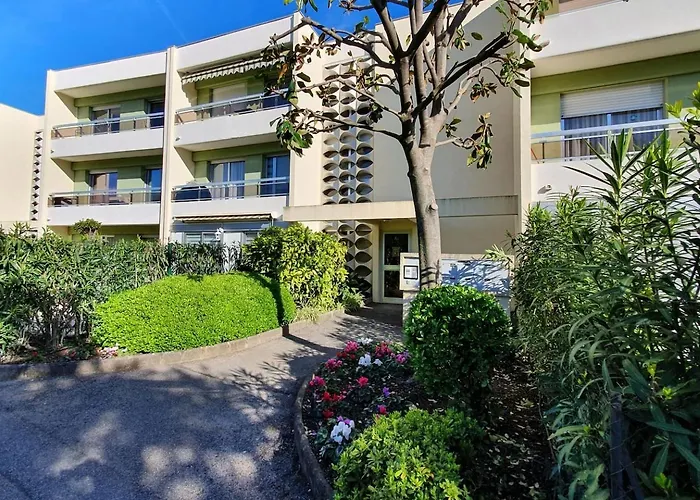 Superbe 2 Pieces Moderne Refait A Neuf, Piscine ! Апартаменти Антіб